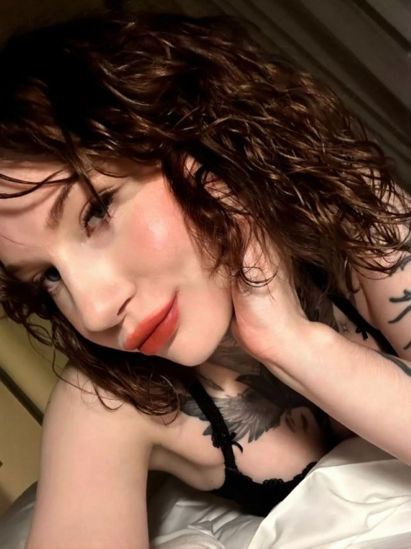 836fc186-0c7b-4fac-b359-e6e500530d8c.jpg